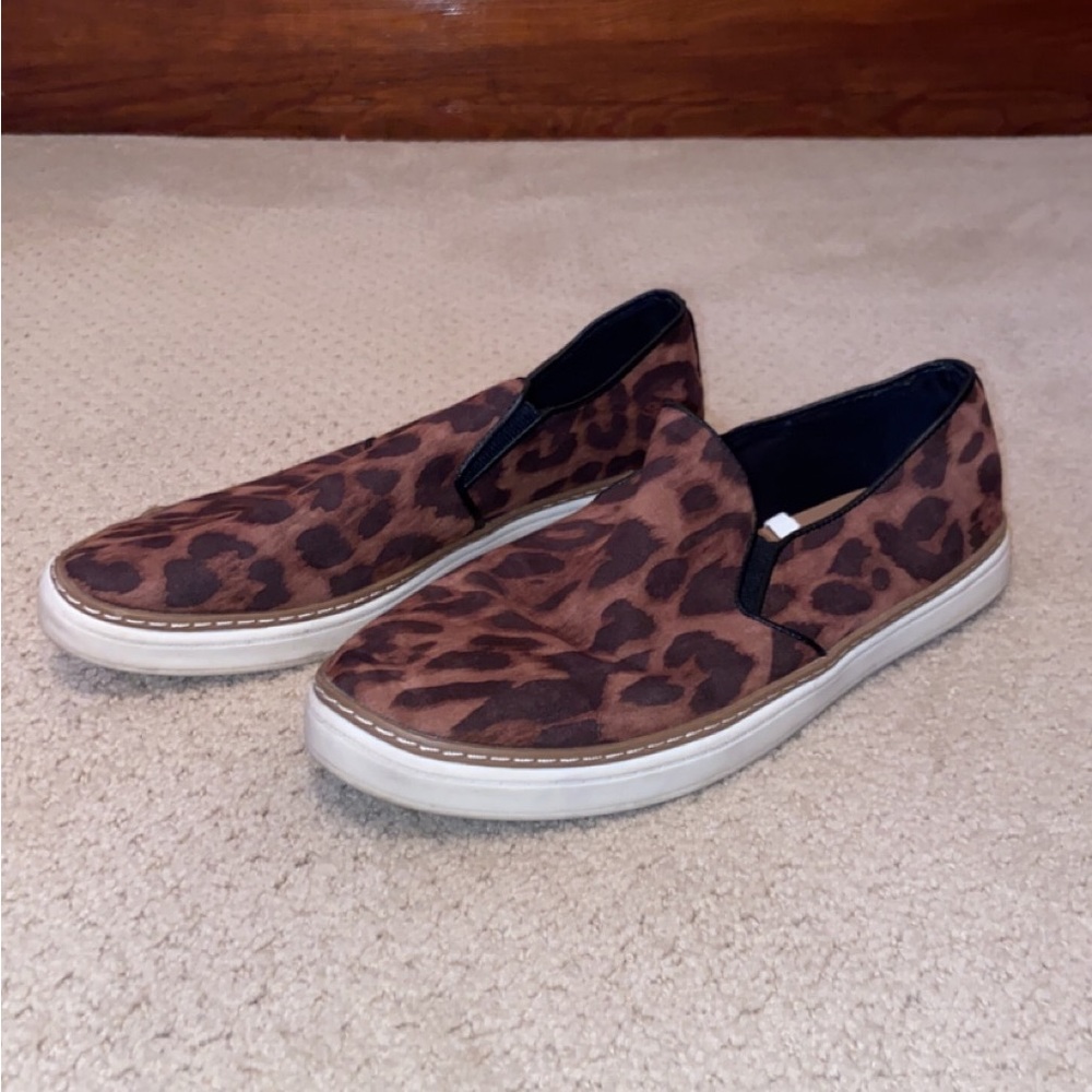 A New Day cheetah print slip on shoe size 9